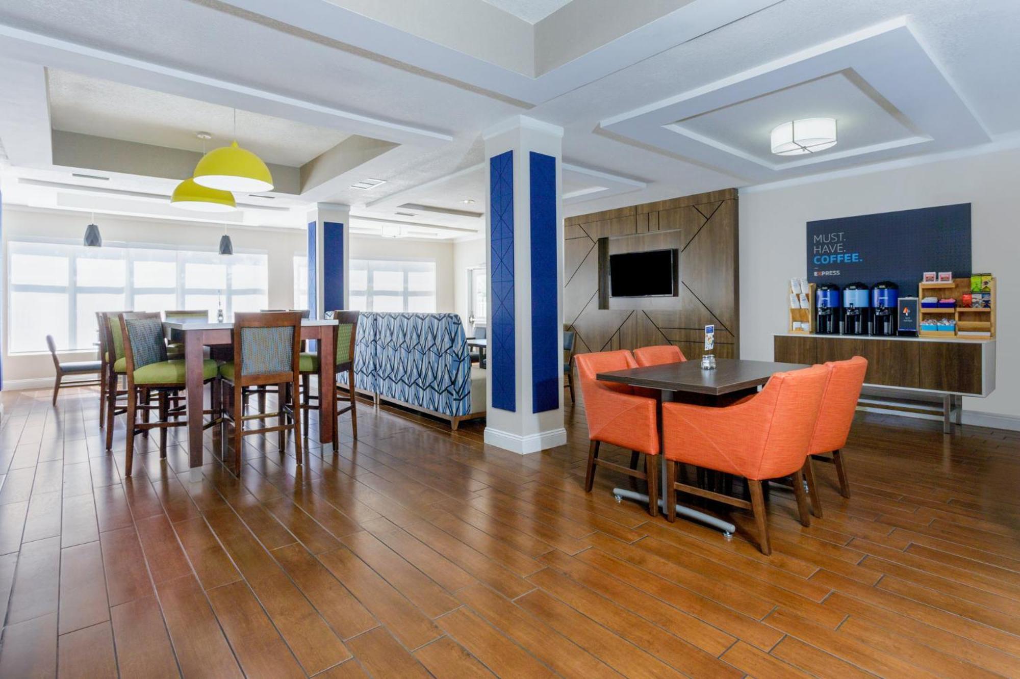 Holiday Inn Express & Suites Jacksonville South - I-295 By Ihg Exterior photo